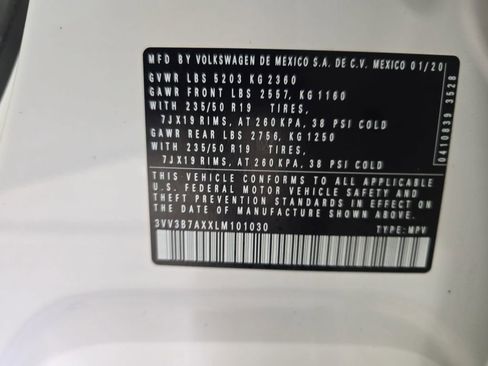 Used 2020 Volkswagen Tiguan SEL image 37