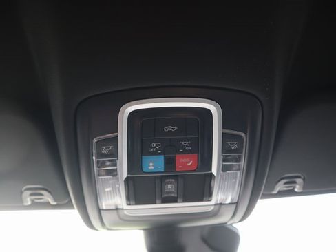 New 2026 RAM 1500 4x4 Crew Cab image 15