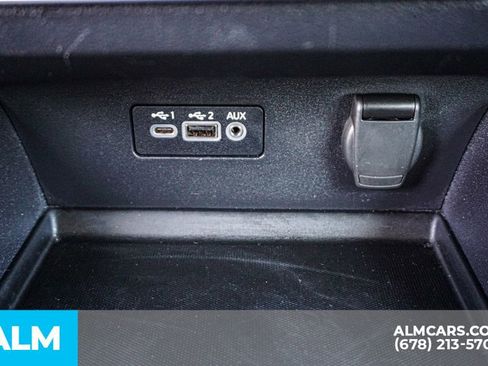 Used 2025 Nissan Altima 2.5 SV FWD image 41