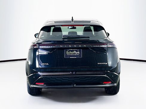 Used 2023 Nissan Ariya FWD image 7