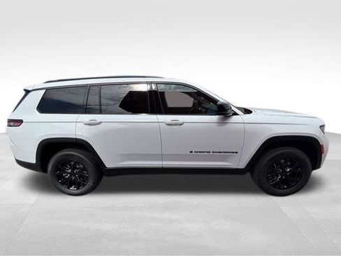 New 2026 Jeep Grand Cherokee L 4WD image 6