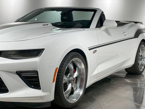 Used 2018 Chevrolet Camaro SS image 12