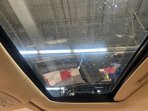 Used 2011 Buick Lucerne CXL w/ Driver Confidence Package image 12