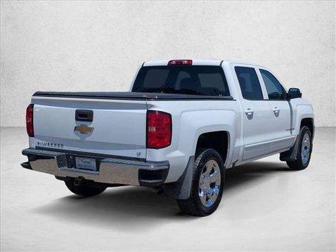 Used 2018 Chevrolet Silverado 1500 LT w/ LT Eassist Package AWD/4WD image 5