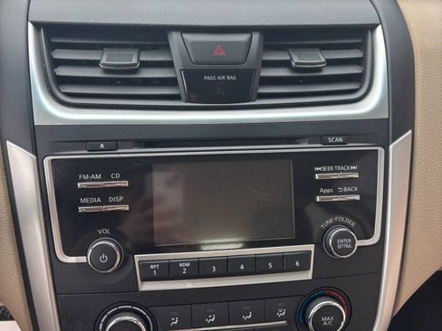 Used 2016 Nissan Altima 2.5 S w/ Power Driver Seat Package FWD image 7