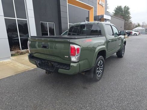 Used 2022 Toyota Tacoma TRD Sport w/ TRD Premium Sport Package image 6