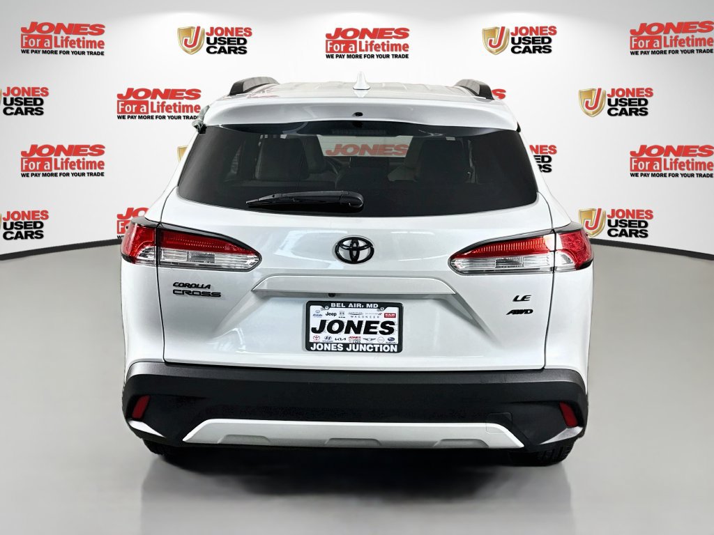 Certified 2022 Toyota Corolla Cross LE w/ Moonroof Package AWD/4WD image 16