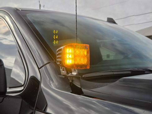 Certified 2025 GMC Sierra 1500 AT4X image 34