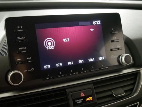 Used 2019 Honda Accord LX image 22