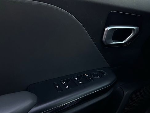 Used 2025 Kia K4 LXS image 20