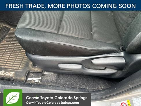 Used 2018 Toyota RAV4 LE w/ All Weather Liner Package AWD/4WD image 10