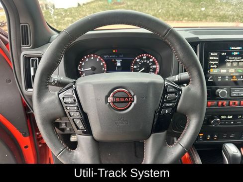 Used 2025 Nissan Frontier Pro-X w/ Pro Convenience Package image 16