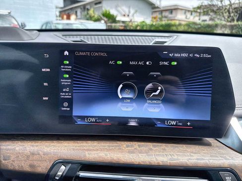 Used 2023 BMW X1 xDrive28i w/ Premium Package image 19