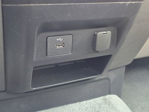 Used 2020 Ford F250 XL w/ Power Equipment Group image 25