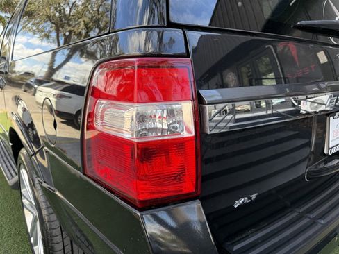 Used 2015 Ford Expedition EL XLT image 11