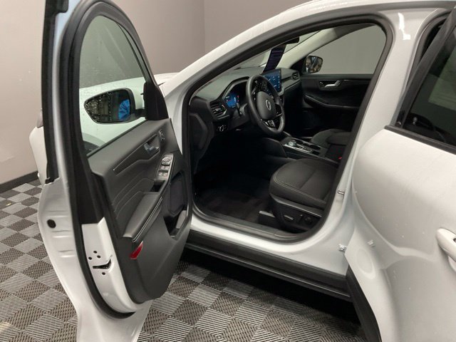 Used 2023 Ford Escape Active w/ Tech Pack #2 AWD/4WD image 14
