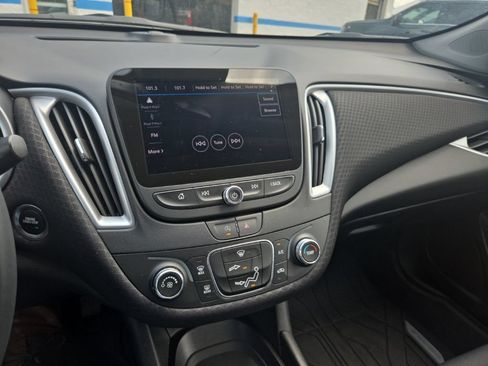 Used 2023 Chevrolet Malibu RS w/ LPO, Floor Liner Package FWD image 16