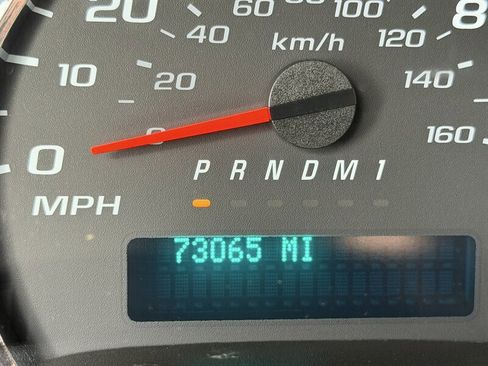 Used 2021 Chevrolet Express 3500 w/ Driver Convenience Package RWD image 14