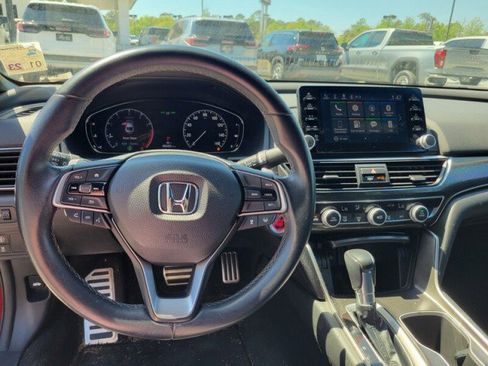Used 2018 Honda Accord Sport image 9