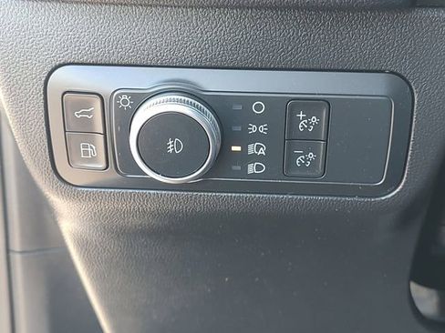 Used 2022 Ford Escape Titanium image 26