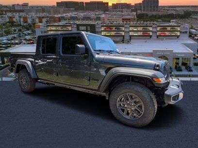 New 2025 Jeep Gladiator Sport