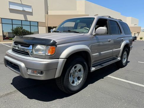 Used 2001 Toyota 4Runner Limited RWD image 1