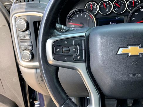 Used 2021 Chevrolet Silverado 1500 LT AWD/4WD image 23