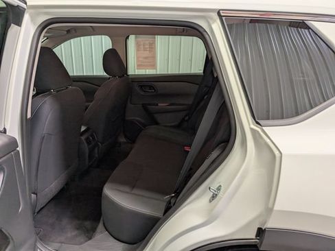 Used 2024 Nissan Rogue S AWD/4WD image 9
