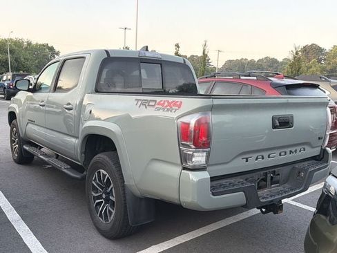 Used 2023 Toyota Tacoma TRD Sport AWD/4WD image 8