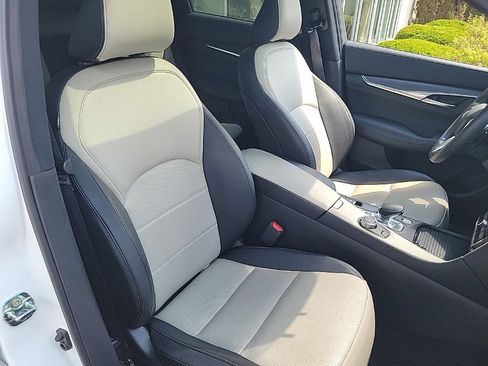 Certified 2023 INFINITI QX55 Luxe w/ Cargo Package AWD/4WD image 36
