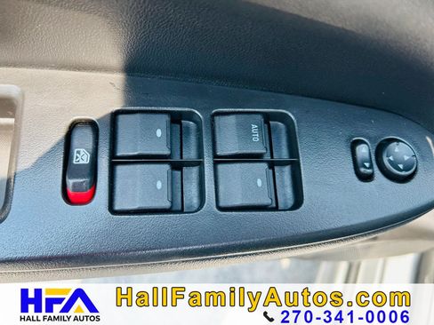 Used 2015 Chevrolet Impala LT w/ LT Sunroof Package FWD image 27