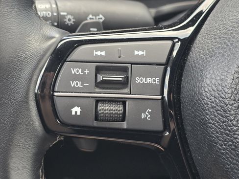 Used 2025 Honda Civic Sport image 32