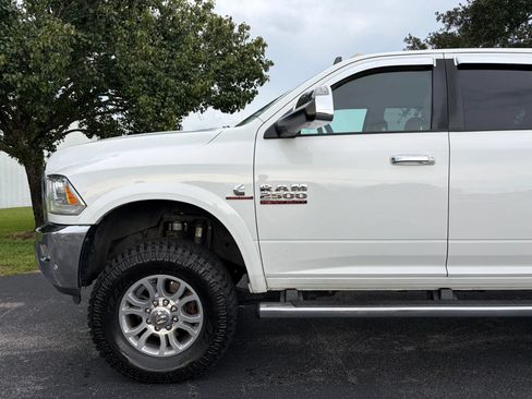 Used 2016 RAM 2500 Laramie AWD/4WD image 3