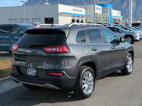 Used 2015 Jeep Cherokee Limited image 3