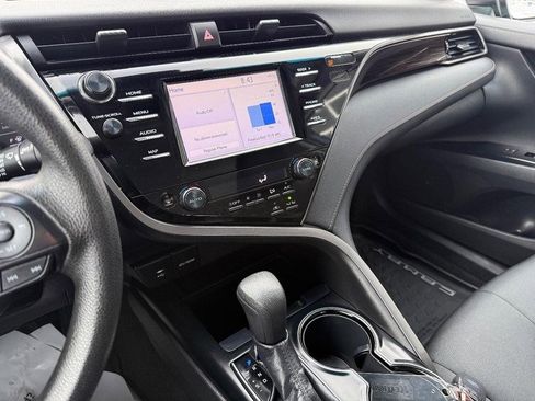 Used 2019 Toyota Camry LE image 25