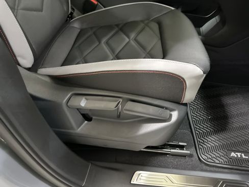 New 2026 Volkswagen Atlas Peak Edition AWD/4WD image 38