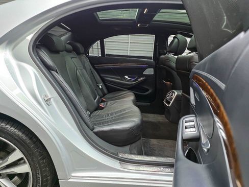 Used 2015 Mercedes-Benz S 550 4MATIC Sedan image 17
