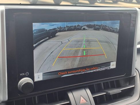 Certified 2025 Toyota RAV4 XLE AWD/4WD image 11