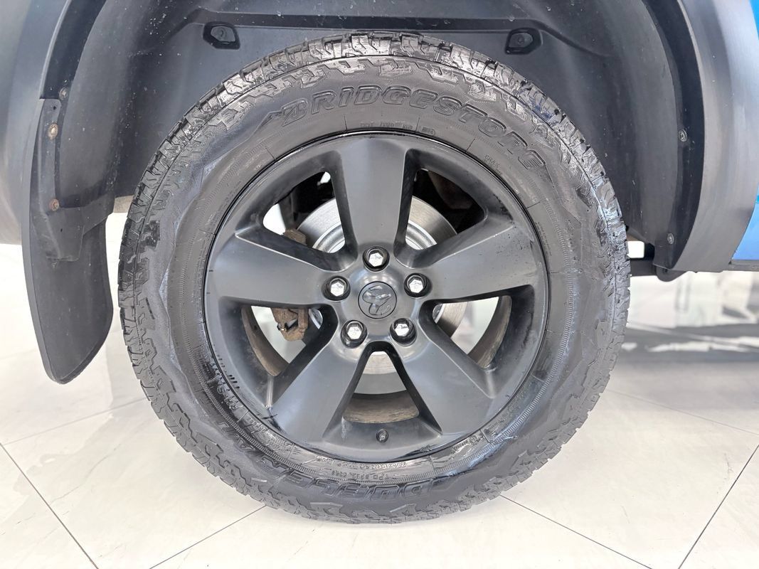 Used 2020 RAM 1500 Warlock AWD/4WD image 40