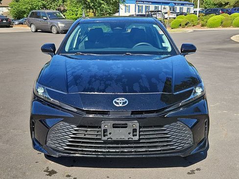 Used 2025 Toyota Camry LE FWD image 2