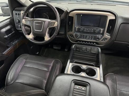 Used 2018 GMC Sierra 2500 Denali w/ Duramax Plus Package AWD/4WD image 28
