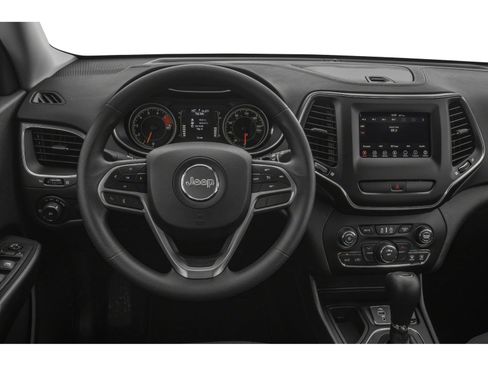 Certified 2019 Jeep Cherokee Latitude Plus w/ Comfort/Convenience Group FWD image 4