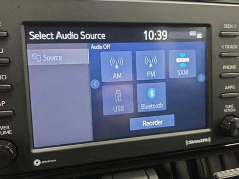 Certified 2022 Toyota RAV4 XLE w/ Carpet Mat Package (TMS) AWD/4WD image 18