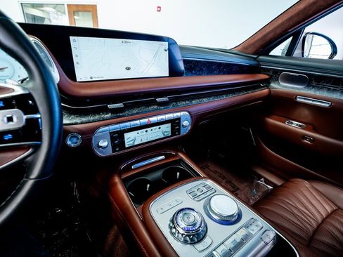 Used 2024 Genesis G90 3.5T image 43