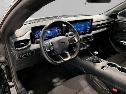 Used 2025 Ford Mustang GT image 14