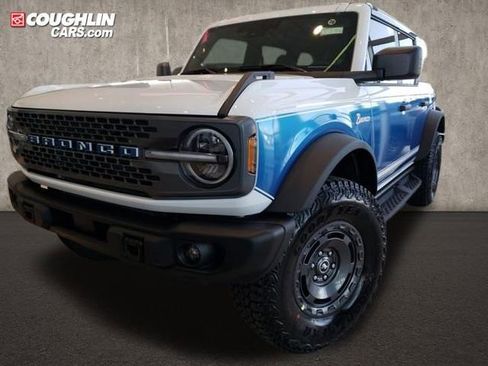 New 2025 Ford Bronco Badlands w/ Sasquatch Package image 1