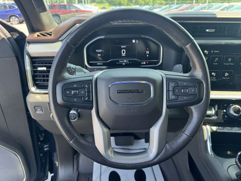 Used 2022 GMC Sierra 1500 Denali AWD/4WD image 18
