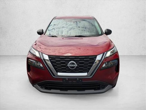 Used 2023 Nissan Rogue S AWD/4WD image 2