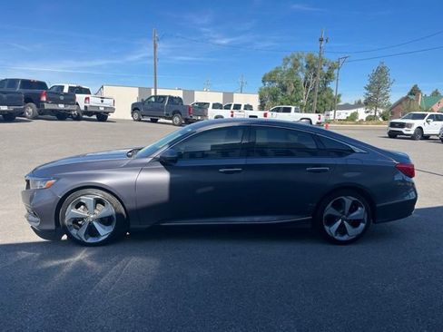 Used 2020 Honda Accord Touring image 9