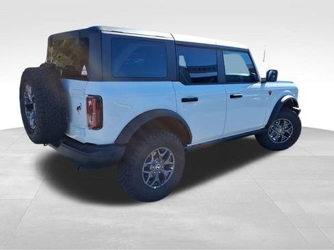 New 2025 Ford Bronco Badlands image 10